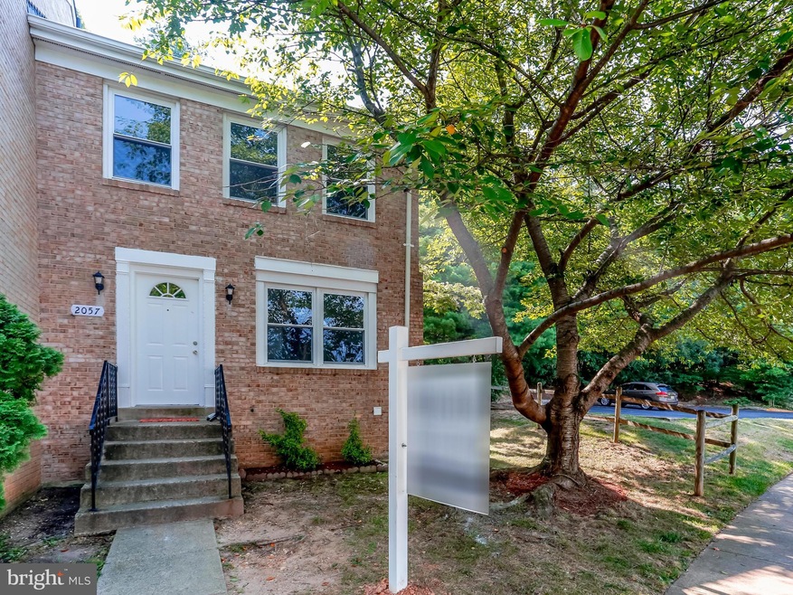 2057 Mayflower Dr, Woodbridge, VA 22192 - photo 1