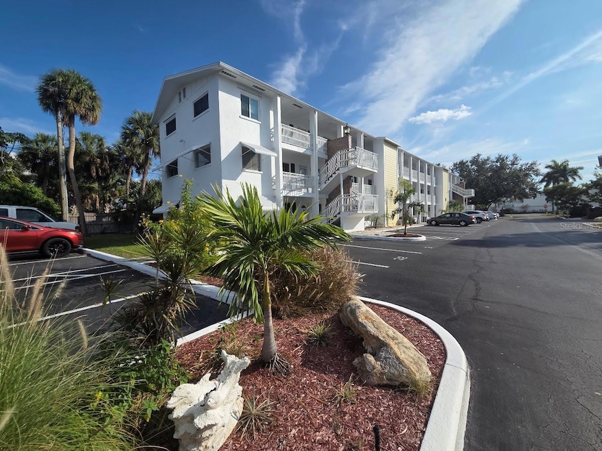 5925 Todd St unit D21, Bradenton, FL 34207 - photo 1