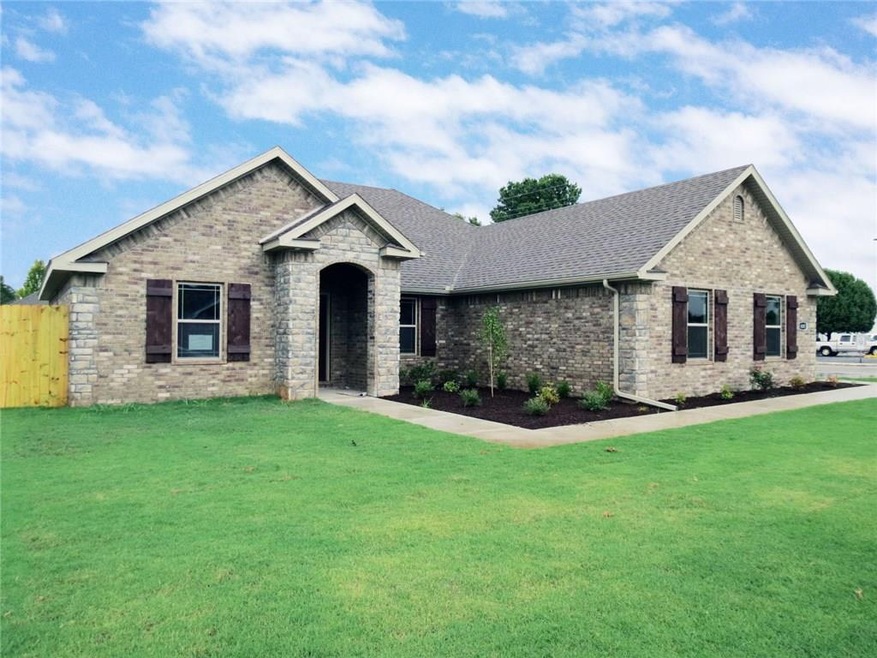 600 Custer St, Prairie Grove, AR 72753 - photo 1