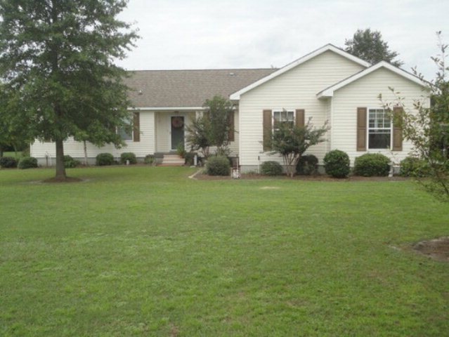 4008 Meadow Cir, Blackshear, GA 31516 - photo 1