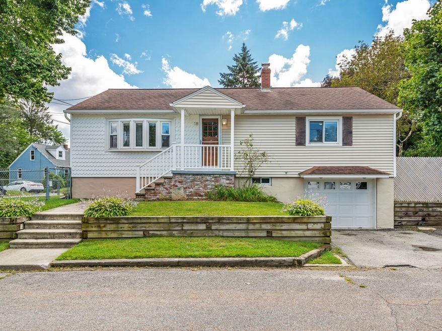 18 Vecchia St, Webster, MA 01570 - photo 1