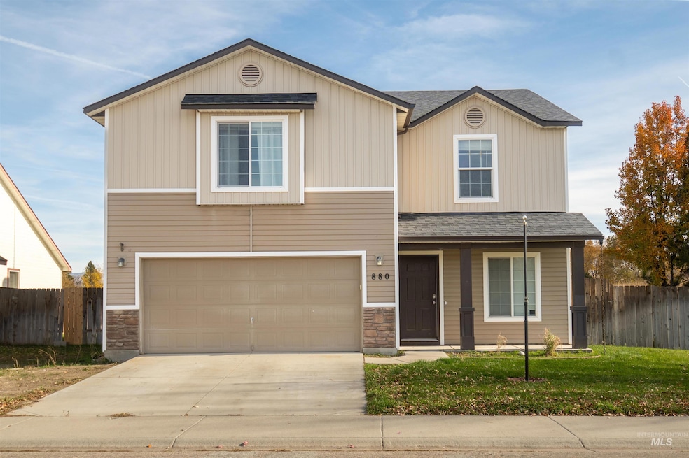 880 SW Independence, Mountain Home, ID 83647 - photo 1