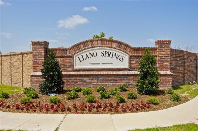 Llano Springs Entry Monument
