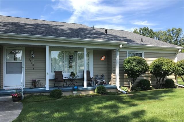 1270 Leisure Dr unit R71, Flint, MI 48507 - photo 1