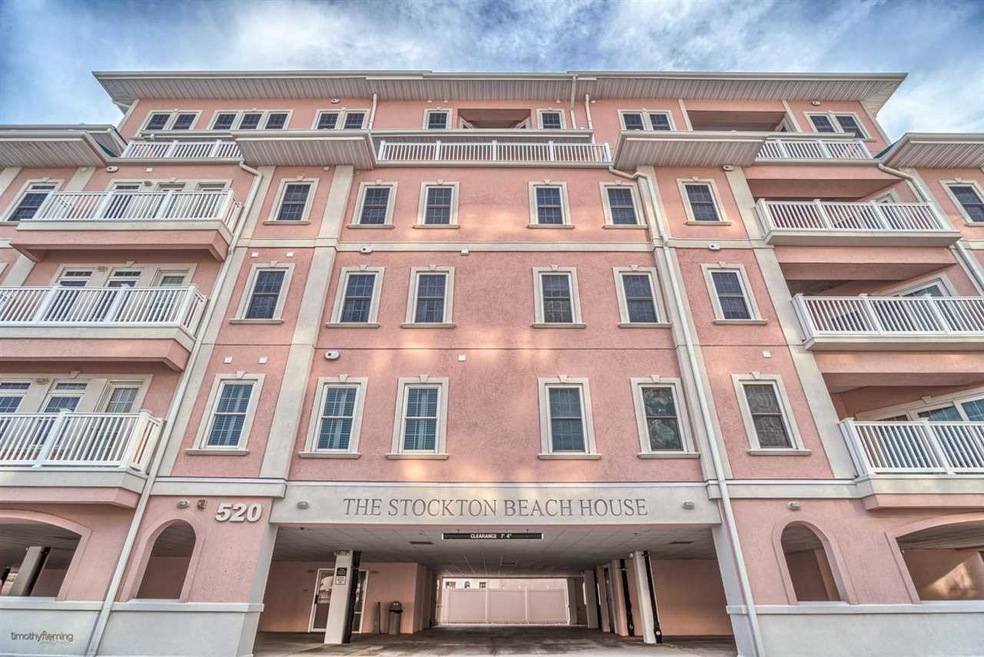 520 E Stockton Rd unit 102, Wildwood, NJ 08260 - photo 1