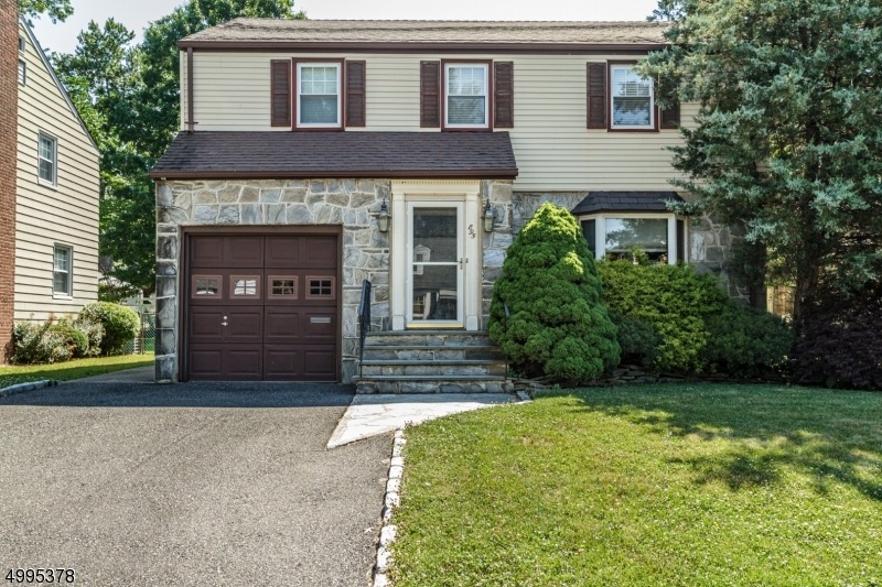 895 Dona Rd, Union, NJ 07083 - photo 1