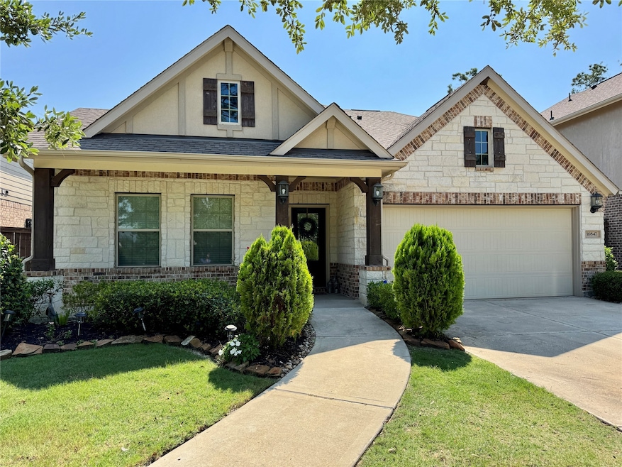 Super well maintained home with 4 bedrooms and 4 b