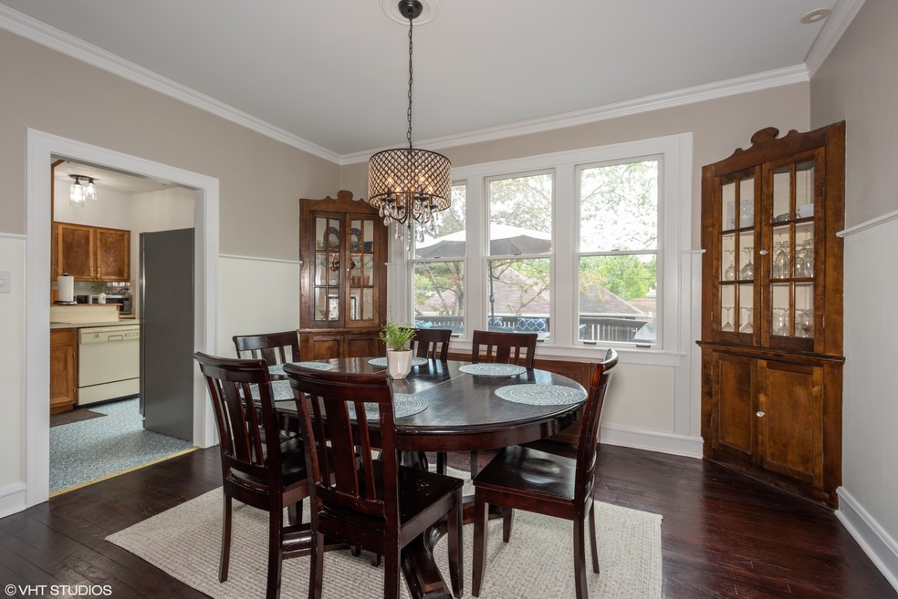 129 S Summit St, Wheaton, IL 60187 - photo 1