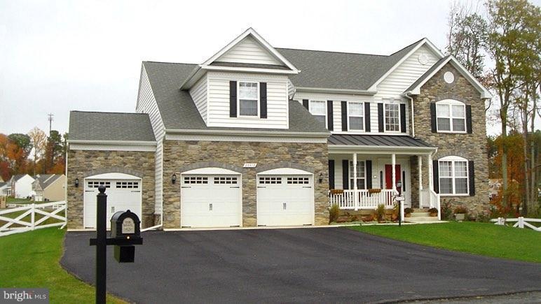 1270 Fairwood Dr, Huntingtown, MD 20639 - photo 1