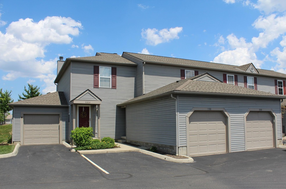 5592 Wigmore, 2nd unit from left