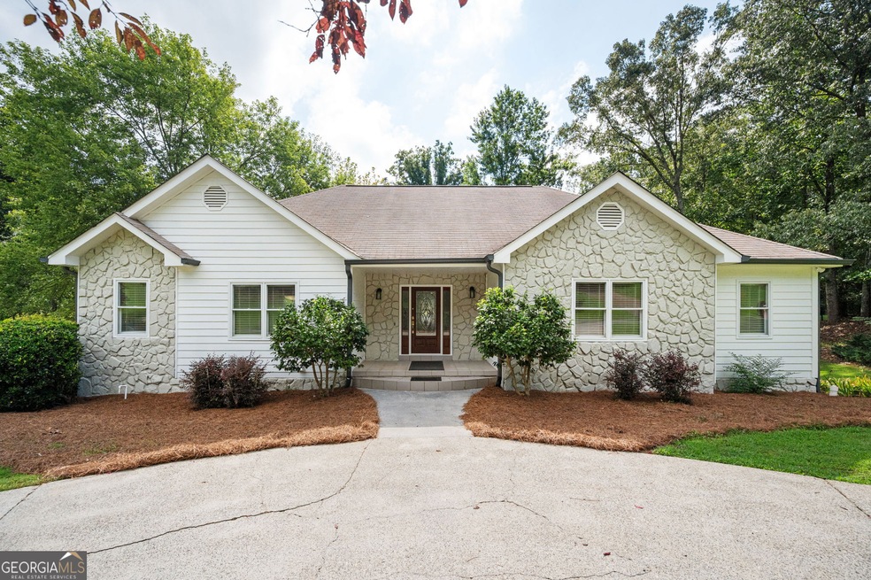 620 Driftwood Dr unit 3, Woodstock, GA 30189 - photo 1