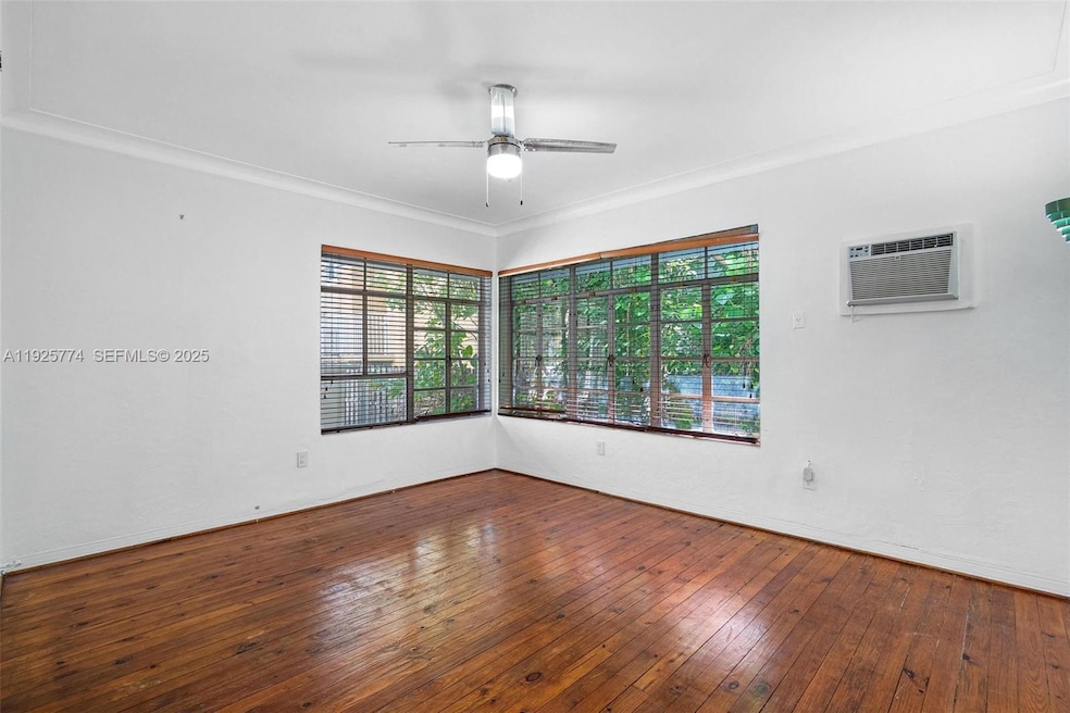 1611 Euclid Ave unit 8, Miami Beach, FL 33139 - photo 1