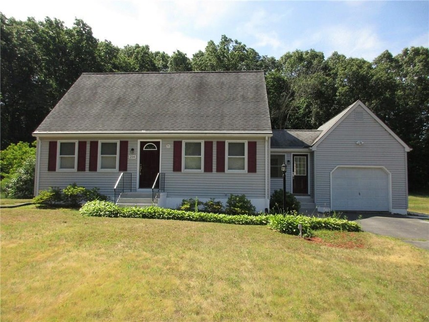 214 Darling St, Southington, CT 06489 - photo 1