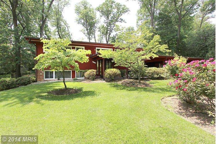 11710 Karen Dr, Potomac, MD 20854 - photo 1