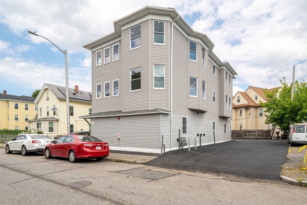 27 Camp St, Worcester, MA 01603 - photo 1