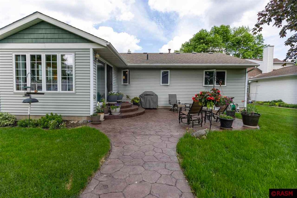 1120 S Franklin St, New Ulm, MN 56073 - photo 1