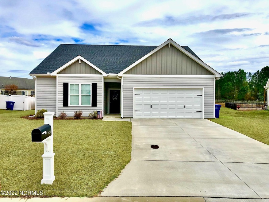 1520 Penncross Dr, Greenville, NC 27834 - photo 1