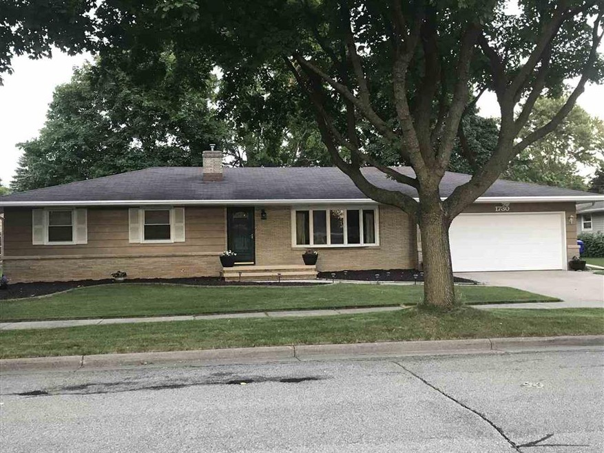 1730 N Nicholas St, Appleton, WI 54914 - photo 1