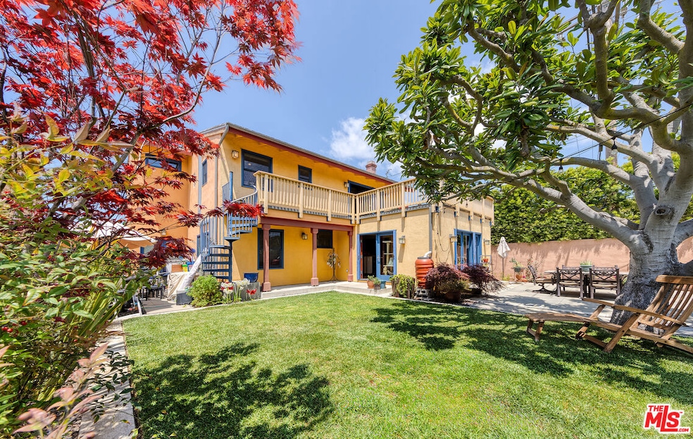 Sold $2,055,000 • Co-Listing Agent