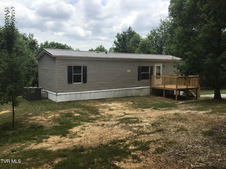 412 Laws Rd, Greeneville, TN 37743 - photo 1