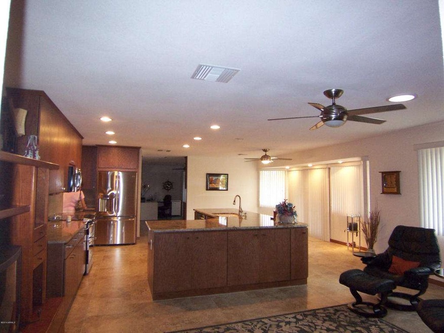 9802 W Evergreen Dr, Sun City, AZ 85373 - photo 1