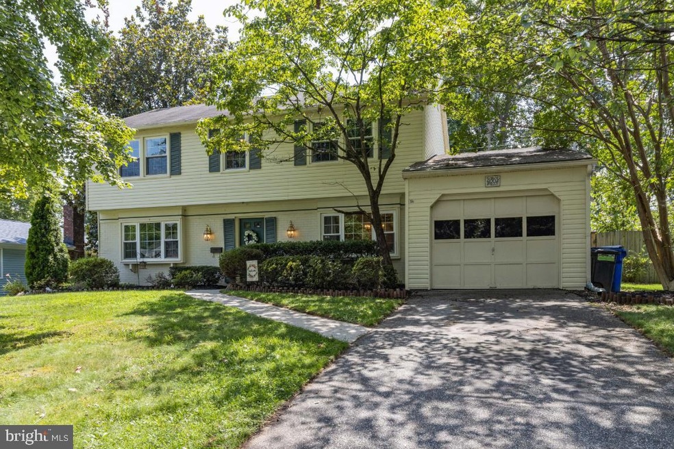 4002 Yarmouth Ln, Bowie, MD 20715 - photo 1