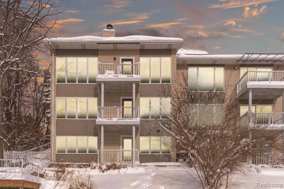 01-1376 Flushing Rd-WindowStill-Real-Estate-Photog