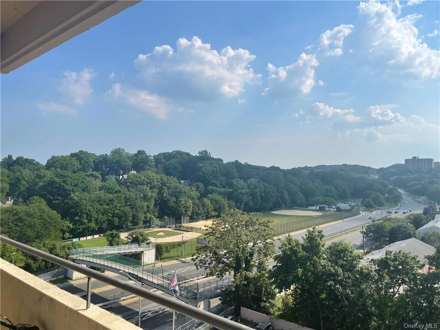 Tower One unit 9D, Yonkers, NY 10710 - photo 1