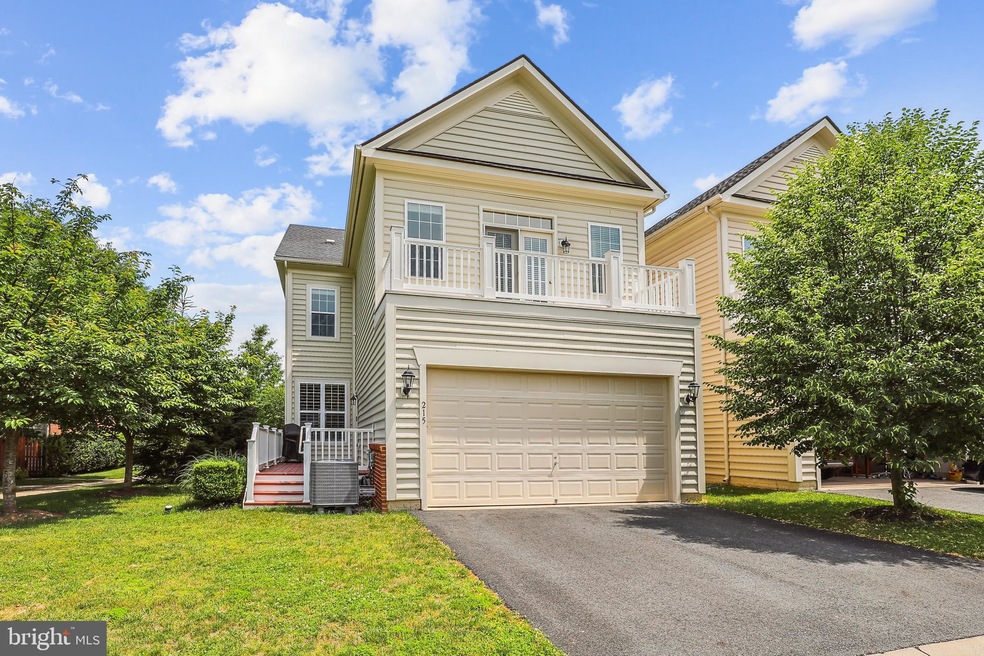 Sold $900,000 • Co-Listing Agent