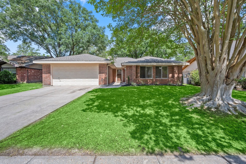Welcome to 17714 Mellow Ridge Dr. Lets take a look