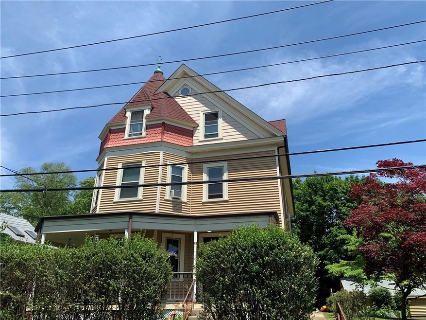 139 Sheldon St unit 3, Cranston, RI 02905 - photo 1