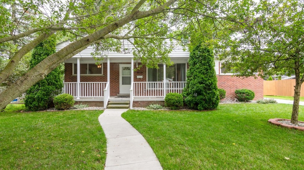 2470 Nottingham Rd, Ann Arbor, MI 48104 - photo 1