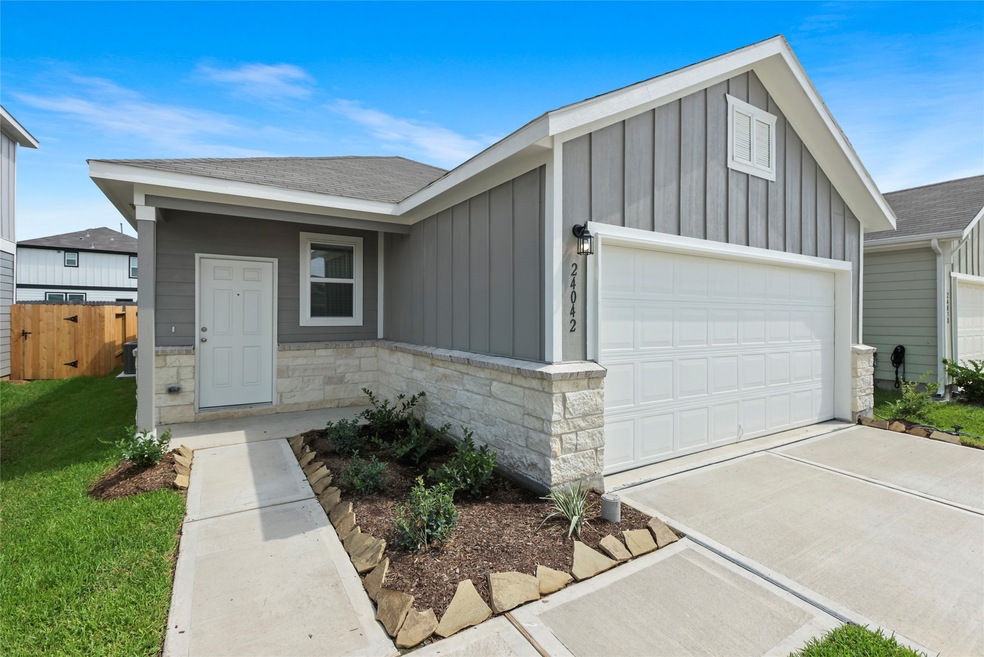 24042 Hay Needle Ln, Hockley, TX 77447 - photo 1