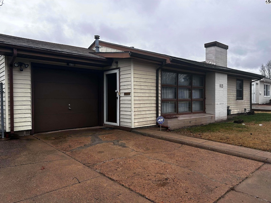 815 W 6th St, Pratt, KS 67124 MLS 49596