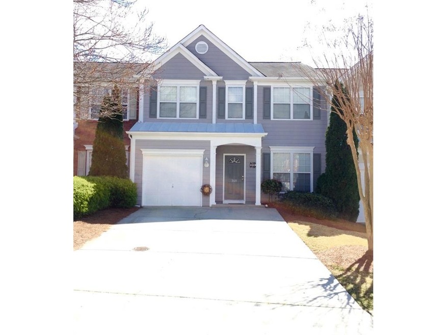 Lovely townhouse in great community in Milton.  Mo