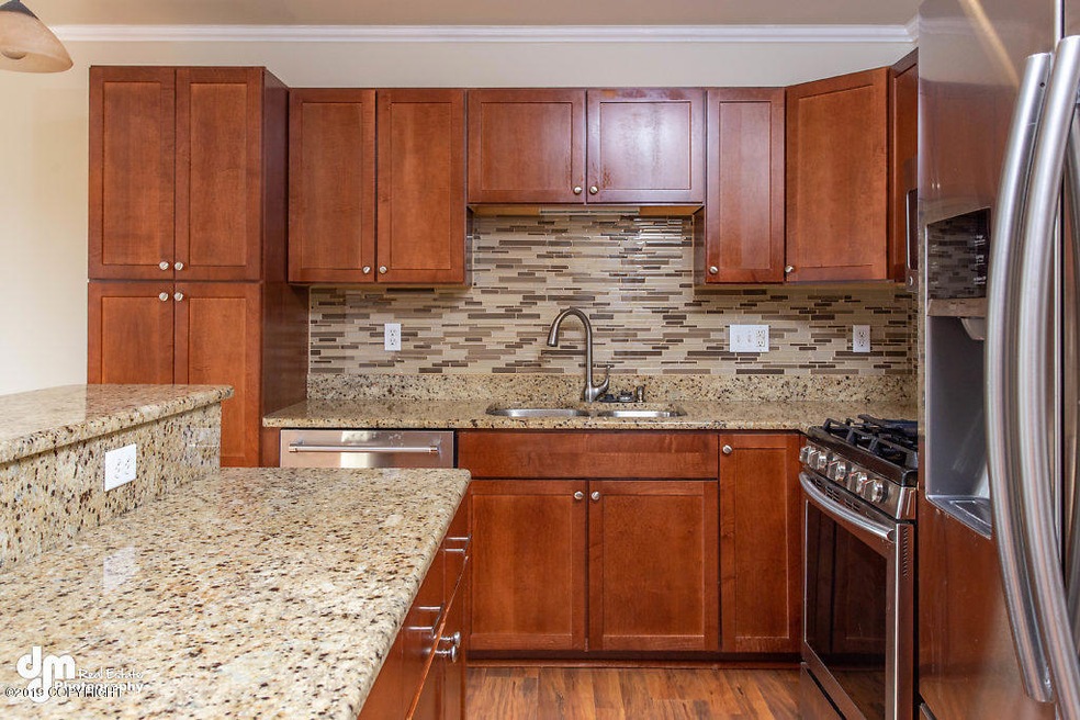 Kitchen_6803-SMALL