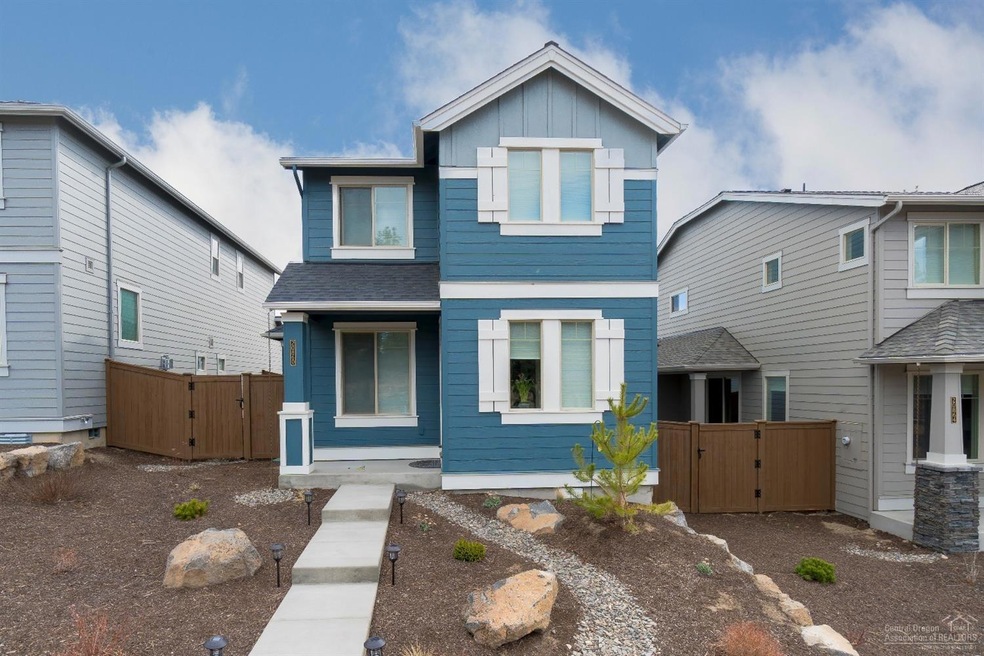 20888 SE Sotra Loop, Bend, OR 97702 - photo 1