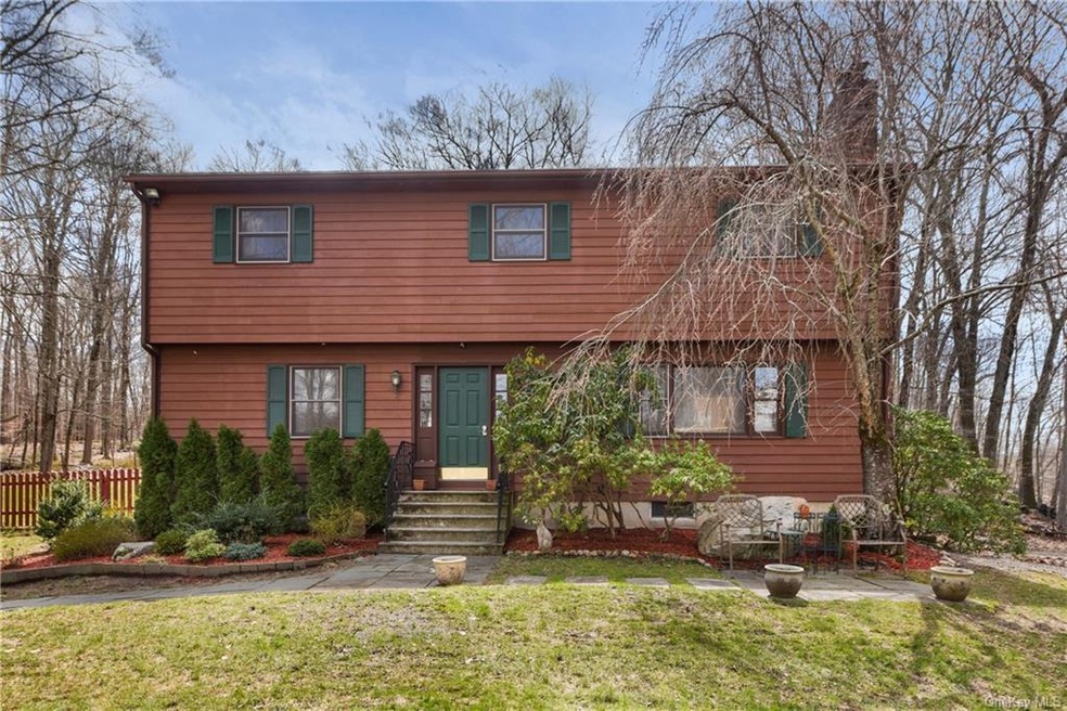 175 Colabaugh Pond Rd, Croton On Hudson, NY 10520 - photo 1