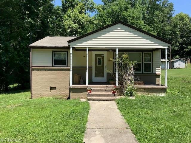 535 E Morehead St, Reidsville, NC 27320 - photo 1