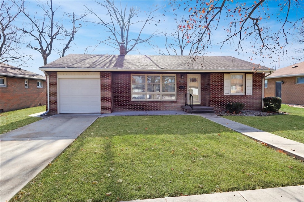 2809 Oak Ave, Mattoon, IL 61938 - photo 1