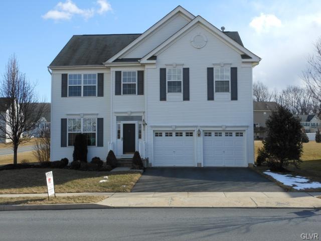 7524 Scenic View Dr, Macungie, PA 18062 - photo 1