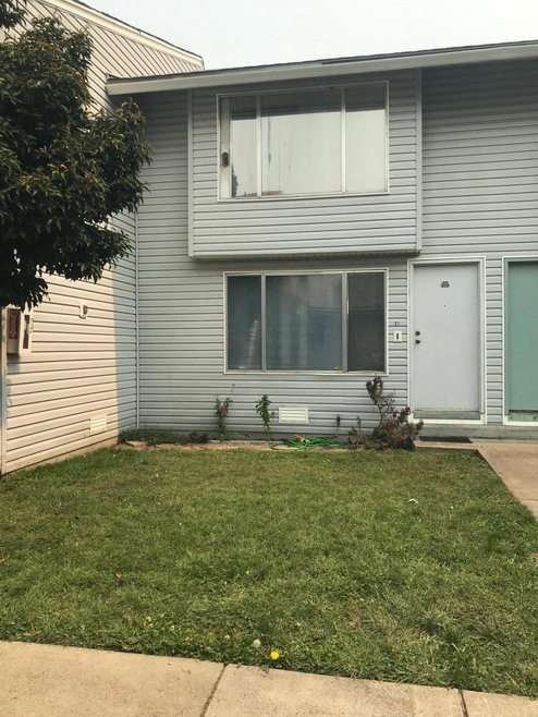 2000 Brookhurst St unit 31, Medford, OR 97504 - photo 1