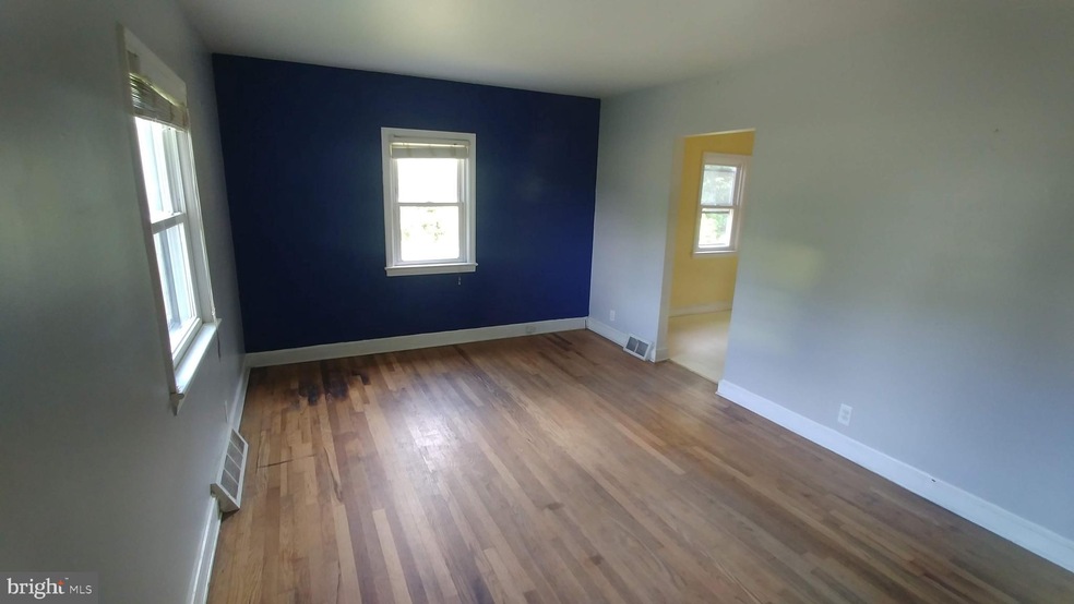 4217 Belvoir Rd, Marshall, VA 20115 - photo 1