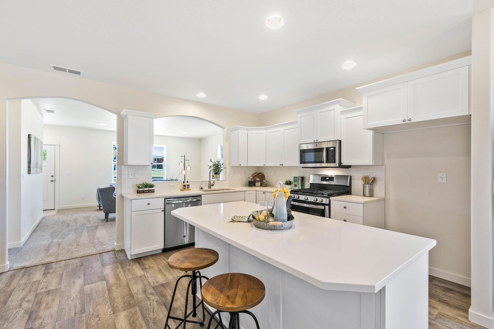 Jackson - Kitchen 4