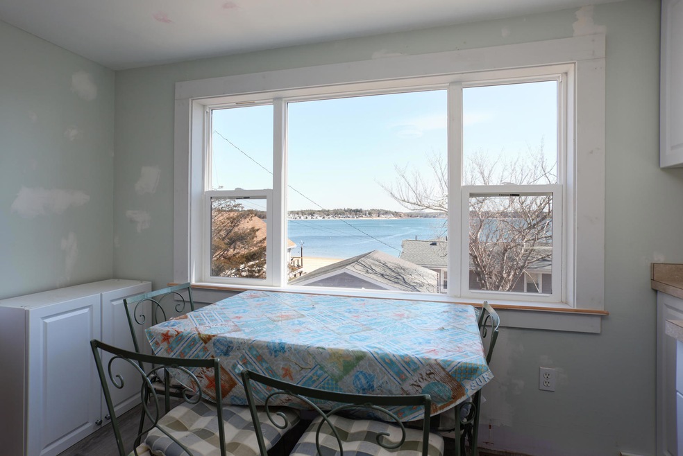 17 Hiawatha Rd, Buzzards Bay, MA 02532 - photo 1