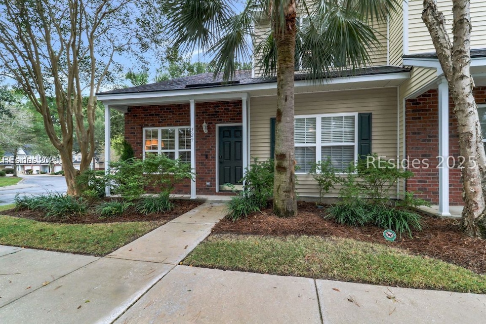For Sale $325,000 • Co-Listing Agent