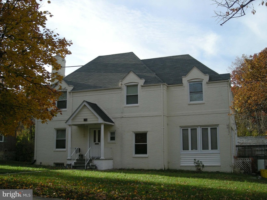 3506 Labyrinth Rd, Baltimore, MD 21215 - photo 1