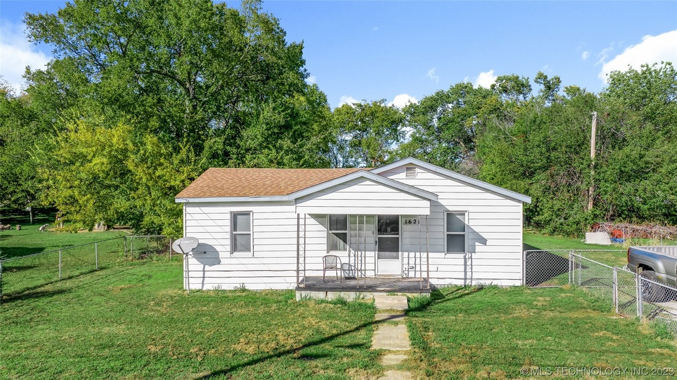 1621 2nd Ave NE, Ardmore, OK 73401 - photo 1