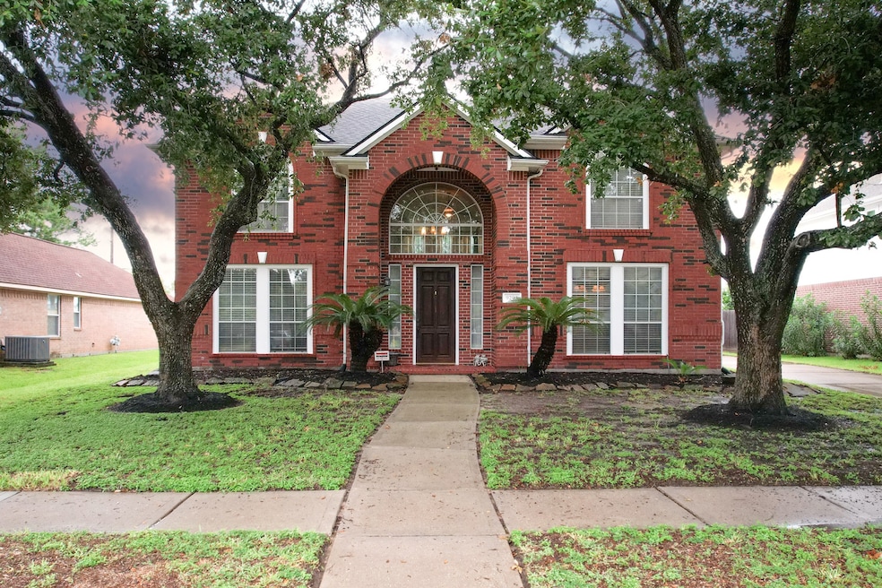 9203 Newburgh Dr, Houston, TX 77095 - photo 1