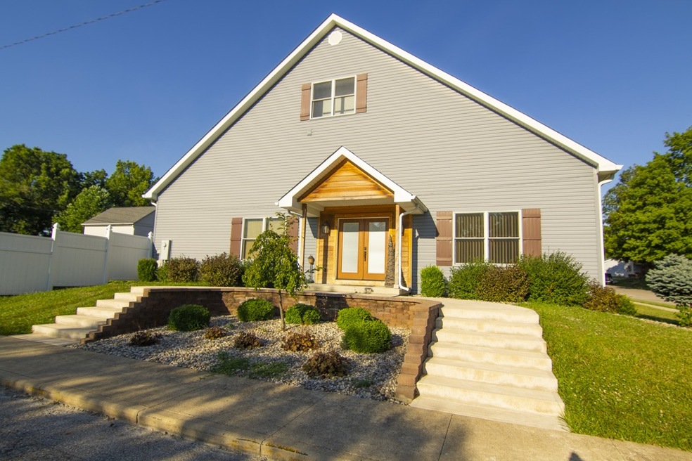 101 E Kendall St, La Fontaine, IN 46940 - photo 1